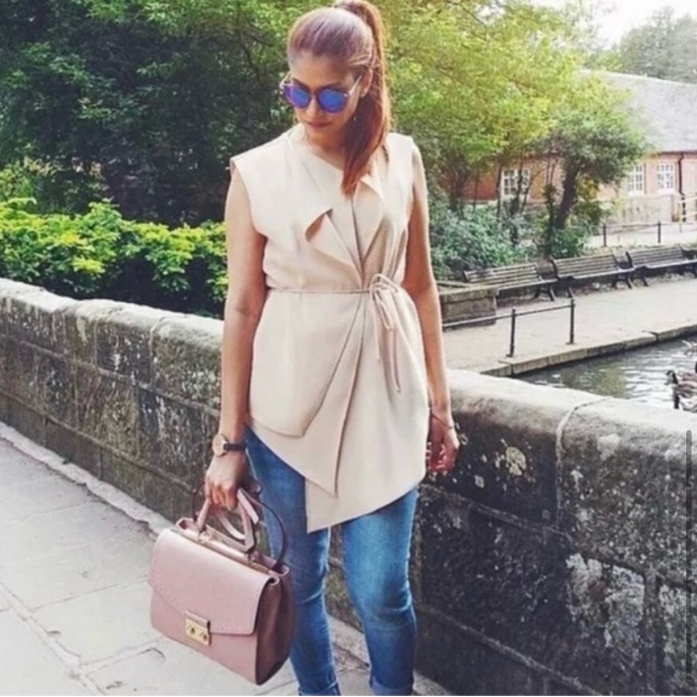 ZARA Asymmetrical Sleeveless Vest with Tie Front - Picture 5 of 13
